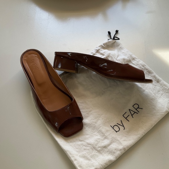 By Far patent leather mules, size Italian 40 - Picture 2 of 9